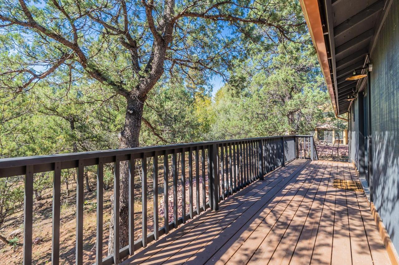 Villa The Pine House - Cozy Mid-Century Modern, Pet-Friendly Extérieur photo